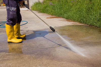 Technology in the garden - pressure washers