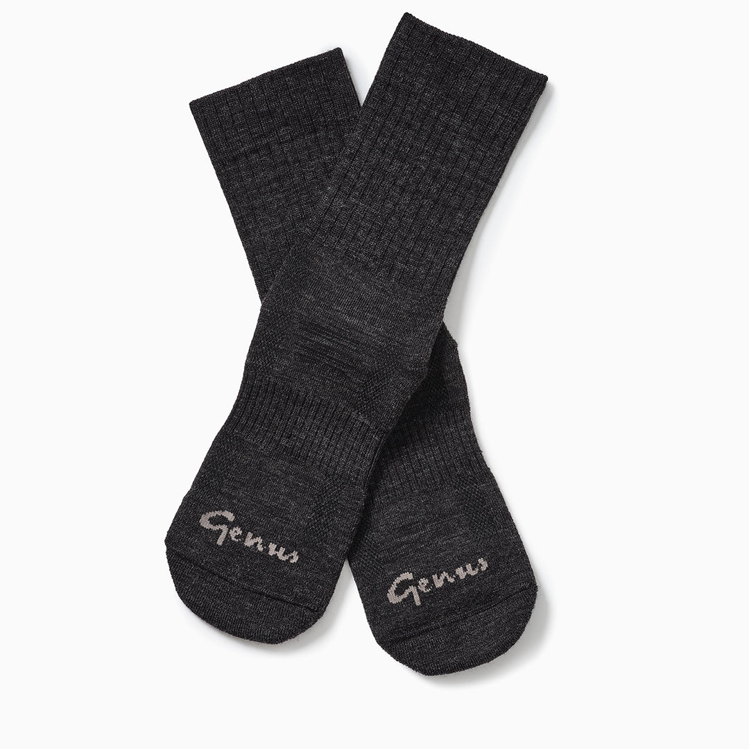 Genus 3 Season Midnight Gardening Socks 