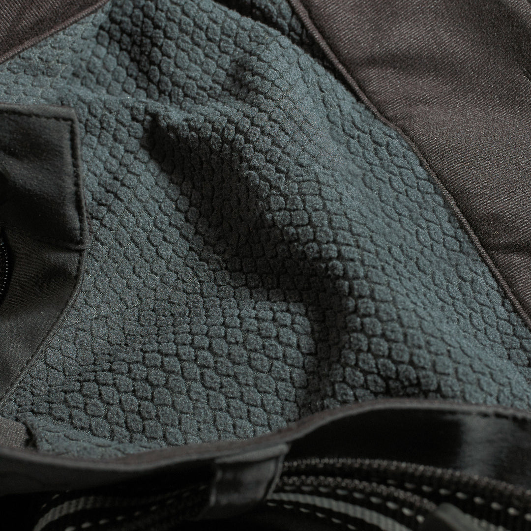 Close up of the Genus Men's Warm and Dry Gardening Trousers
