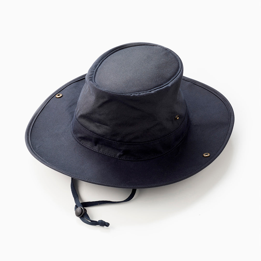 Front view of the Genus Showerproof Gardening Hat