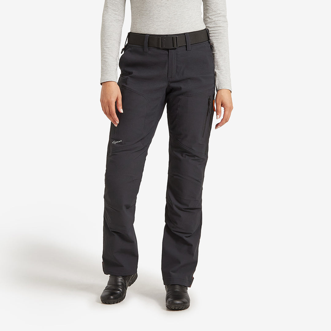 Woman wearing a pair of Genus Women's Gardening Propants